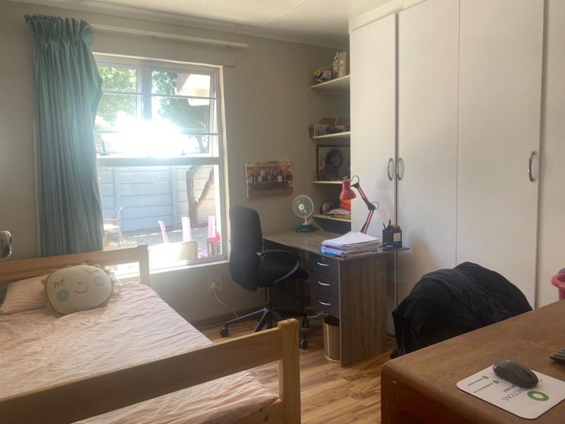 To Let 3 Bedroom Property for Rent in Kirstenhof Western Cape